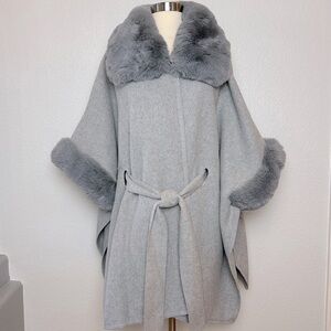 Poncho Cape Coat Women's One Size Fit Most Faux Fur Trim Grey Tie Front NWT